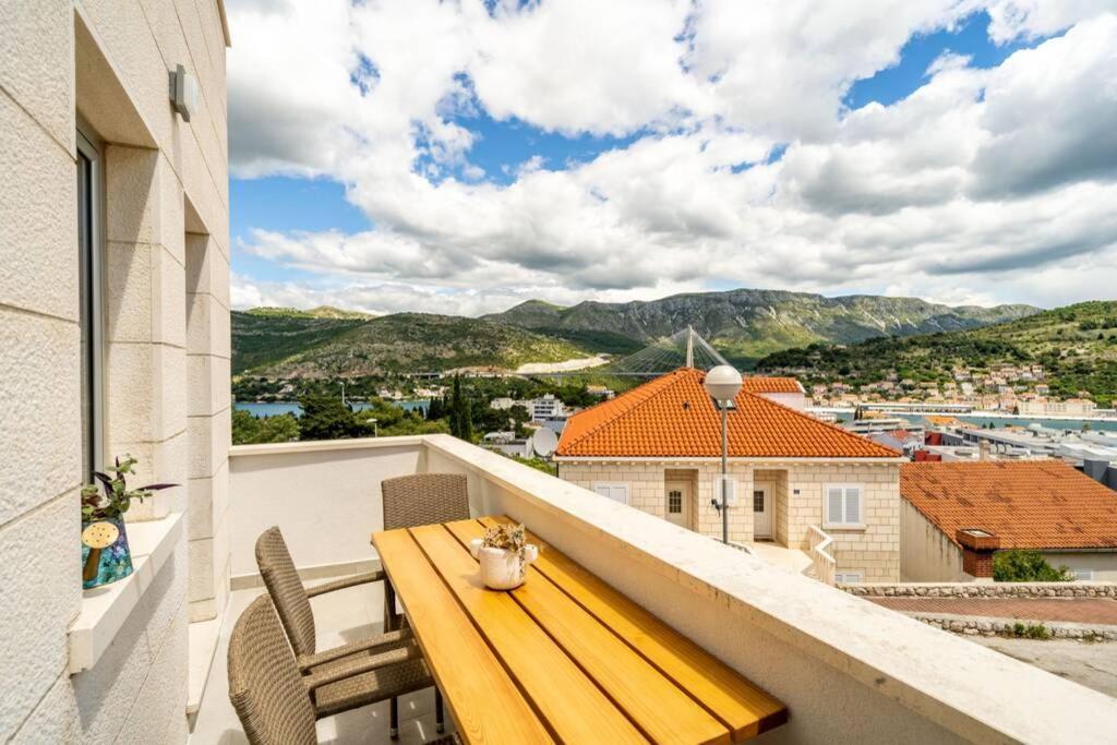 Villa Diana: Bayside View Beauty - A Romantic Home Дубровник Экстерьер фото
